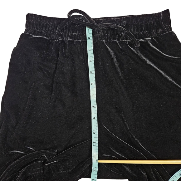 Elodie Velvet Straight Leg Pants, Black, Small - Picture 11 of 12
